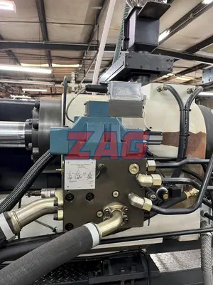 USED 2004 CINCINNATI MILACRON MM 725 105