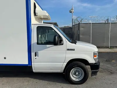 Used 2023 FORD E-350 Reefer Trucks Florida US | Truck and Van Outlet #1509231