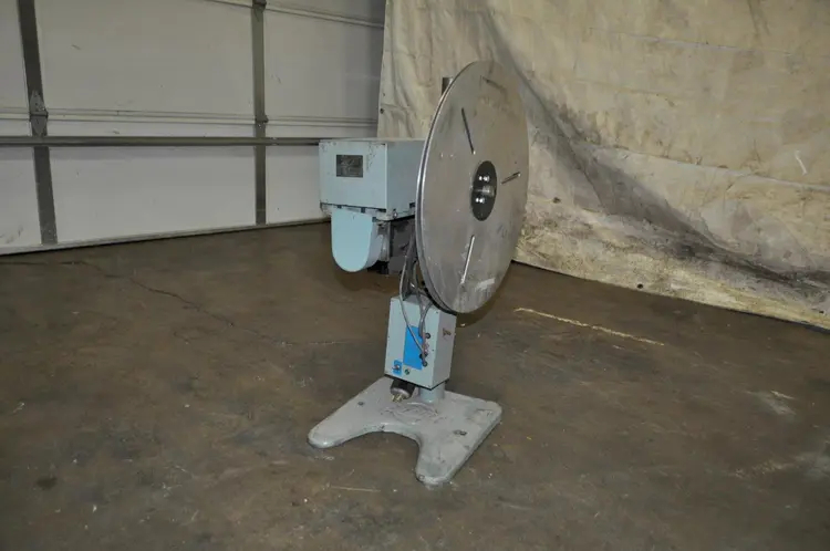 Used FUTABA AR-50L-1 Uncoilers | D & D Industries #438535