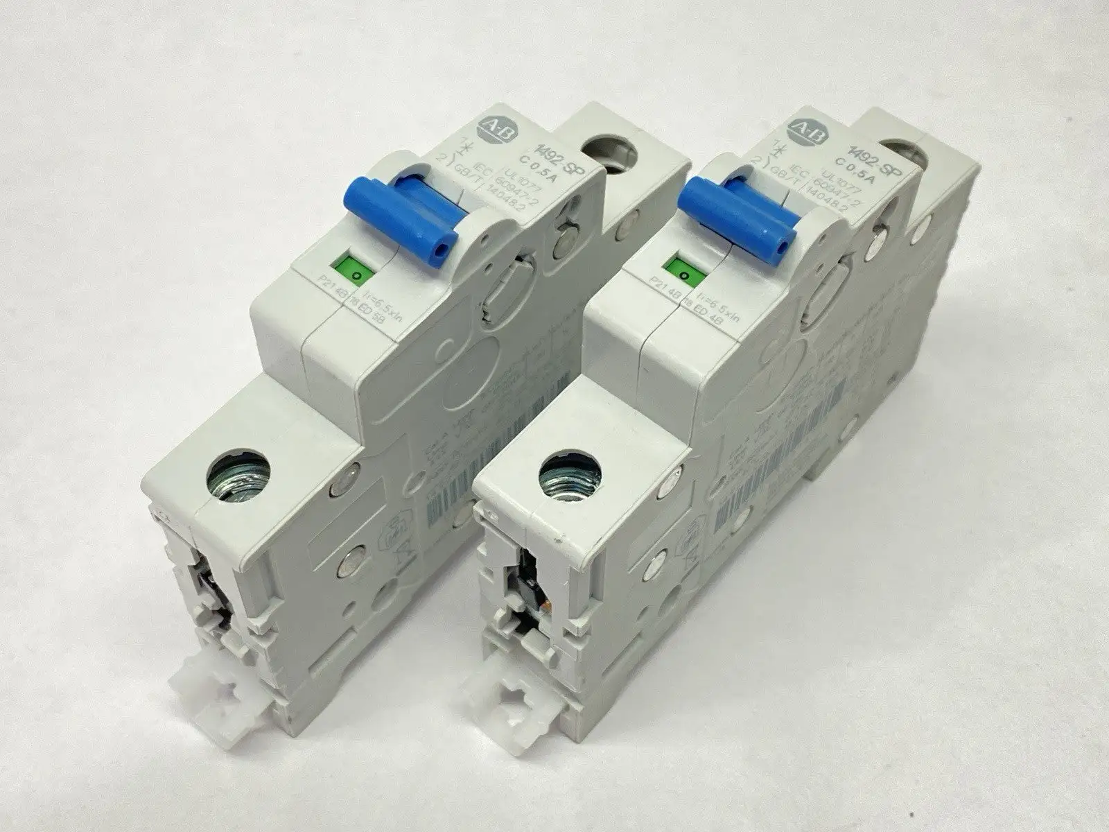 USED ALLEN-BRADLEY MINI CIRCUIT BREAKER 1-POLE 0.5A 277V LOT OF 2