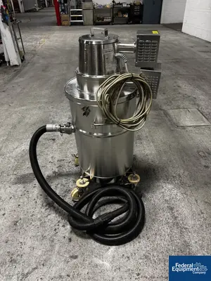 USED Nilfisk Nilfisk Vacuum