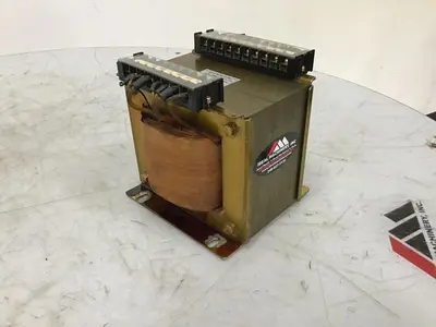 USED GOMI ELECTRIC T-1B 1450VA