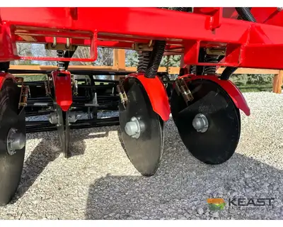 Used TAR RIVER _UNKNOWN_ Food Plot Seeders Iowa US | Keast Enterprises #1360509