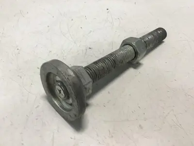USED TAKIGEN 2 INCH STUD MOUNT