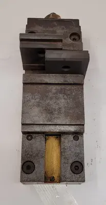 MACHINIST VISE, 4 INCH, 13 INCH LONG, 5-3/8 INCH HEIGHT