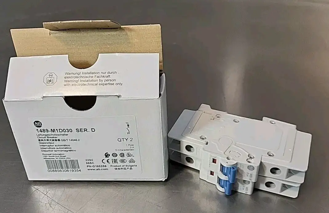Allen Bradley 1489-M1D030 ser D breaker Loc4B2