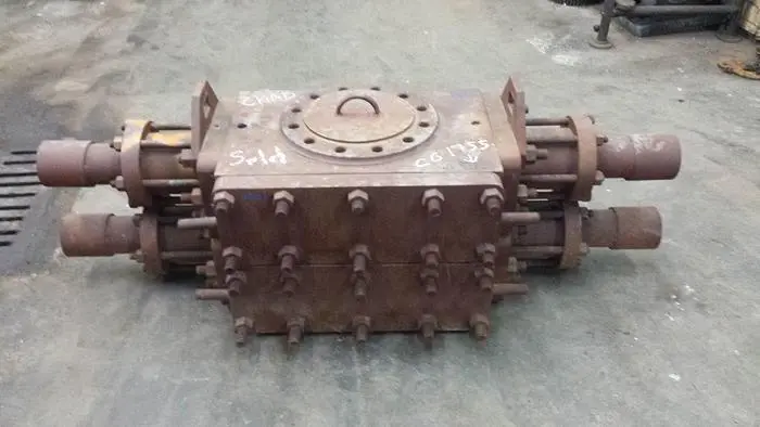 Used SHAFFER 7 1/16" 3M DOUBLE RAM BOP Accumulators Saskatchewan CA | Chad Equipment #466972