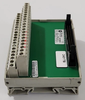 USED Allen-Bradley 1492-IFM40F