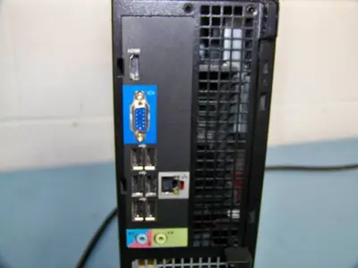 Dell Optiplex 390 Desktop Tower PC, Samsung Monitor and Logitech Keyboard/Mouse Combo