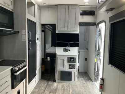 Used 2022 KEYSTONE FUZION IMPACT EDITION Campers, Caravans, Motorhomes Michigan US | Miedema Asset Management Group #1327829