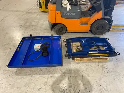 USED MAVERICK INDUSTRIAL SALES ELECTRIC/HYDRAULIC SCISSOR LIFT TABLE 3000LBS CAPACITY