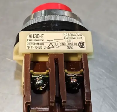 FUJI ELECTRIC AH30-ER11 Command Switch. Loc4B-18