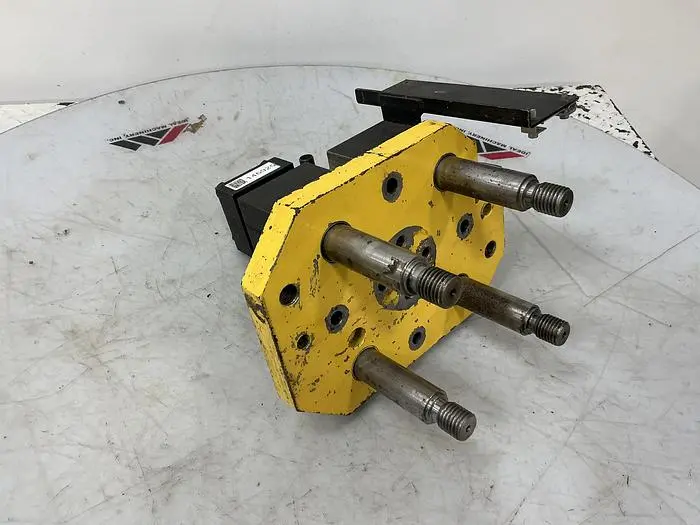 Used PARKER 02.50 JJ2HTS33A 3.000 Injection Molding Parts Michigan US | Ideal Machinery #693542