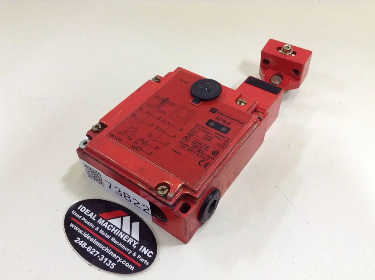 USED TELEMECANIQUE XCS-E