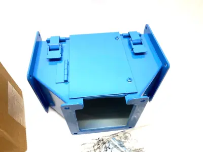USED HOFFMAN NVENT LAY-IN TEE FITTING, TOP OPEN HINGED COVER