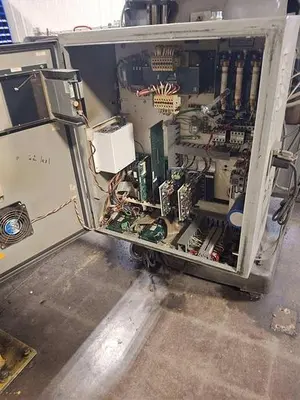 USED 1998 BRIDGEPORT SERIES II