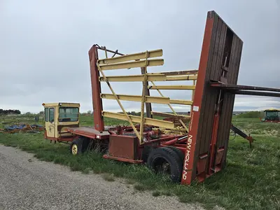 USED NEW HOLLAND 1075