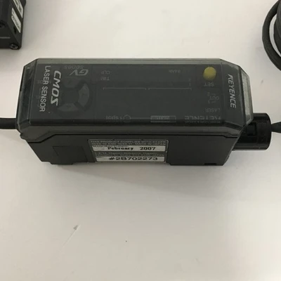 USED KEYENCE GV-21