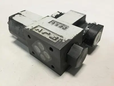 USED YUKEN DSG-01-2B2-D24-50251