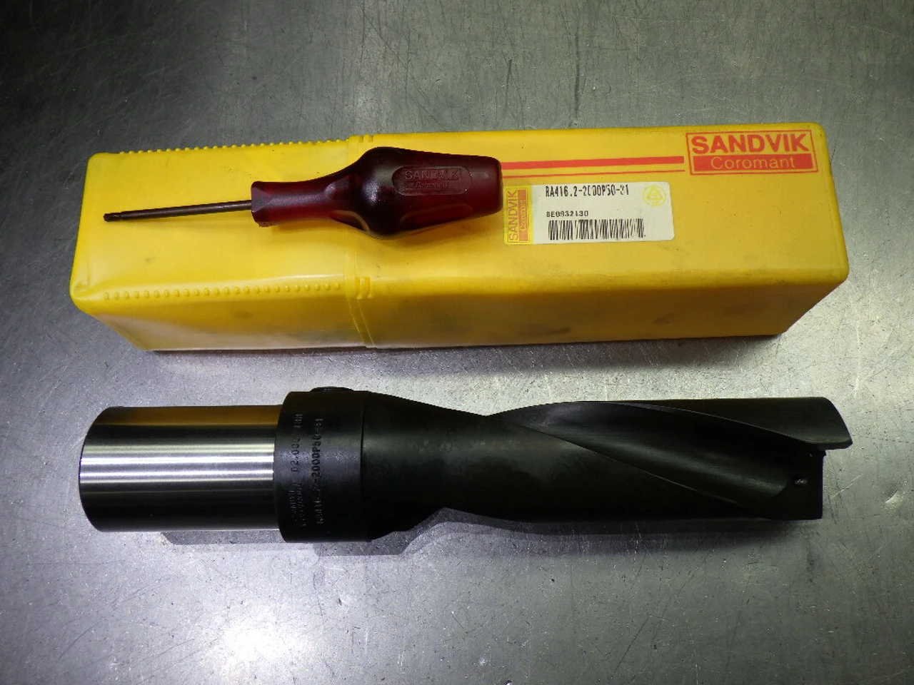 Sandvik 2" Coolant Thru Indexable Drill 2" Shank RA416.2-2000P50-31 (LOC1991B)