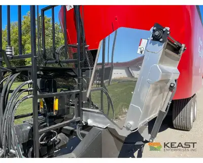 Used CLOVERDALE _UNKNOWN_ Feeder Wagons Iowa US | Keast Enterprises #1360075