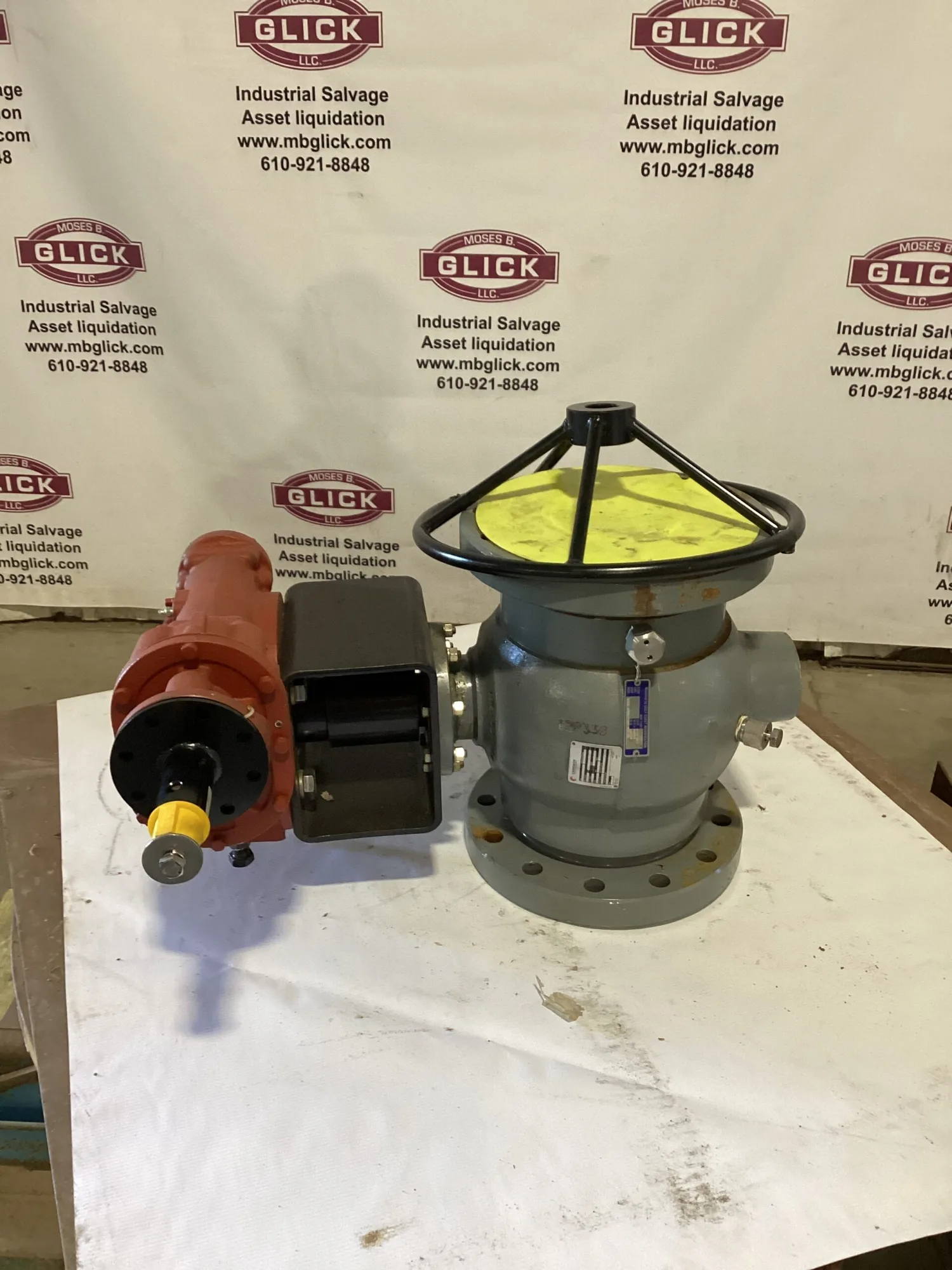 Sambo SBWG-03-1SD Worm Gear Actuator & 6” Cameron Carbon Steel Ball Valve 300psi