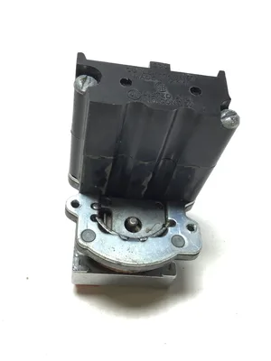 Cutler-Hammer E30DG Compact Pushbutton Operator W/Indicator Light