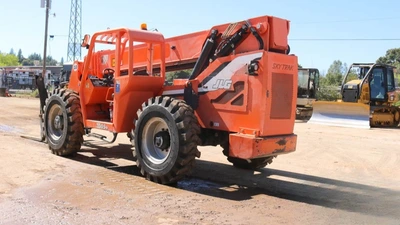 USED 2012 SkyTrak 10054