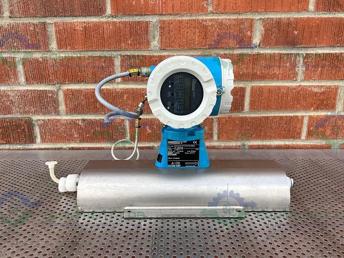 Used ENDRESS + HAUSER PROMASS 60AS04 MASS FLOW METER  20-55 VAC Flowmeters California US | Equipment Lab #485495