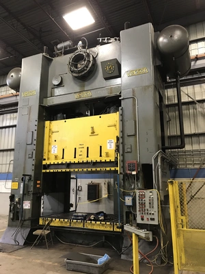 1964 VERSON S4-600-108-72T Straight Side Double Crank Press | Universal Press & Machinery (UPM) (1)