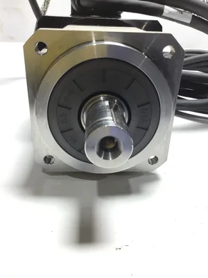Allen-Bradley MPL-A430P-SJ22AA Inverter Duty AC Servo Motor 3PH