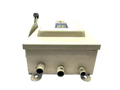 | Square D H-363AWK 3-Pole Heavy Duty Fusible Safety Switch 100A 600V - Used