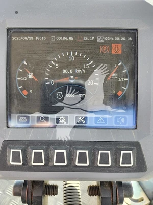 USED 2021 XCMG CV83PDU