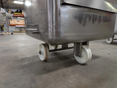 600 Pound SS Dump Buggy with Plastic Lid