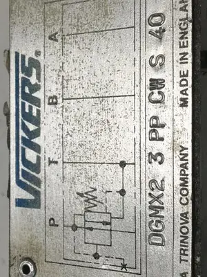 USED VICKERS DGMX2-3-PP-CW-S-40