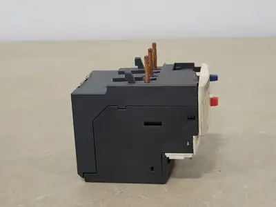 USED SCHNEIDER ELECTRIC LRD 16