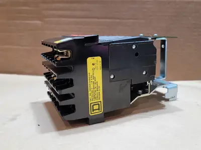 USED SQUARE D HQO306