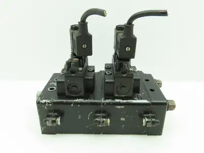 A239SS-120-A IR ARO Pneumatic Solenoid Air Control 2 Valve Manifold Block 3/8"