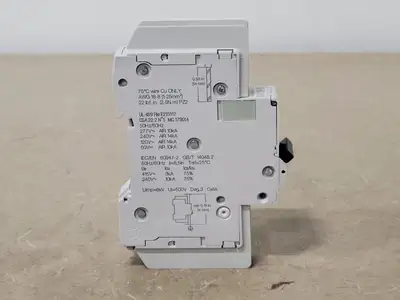 NEW SCHNEIDER ELECTRIC M9F42115