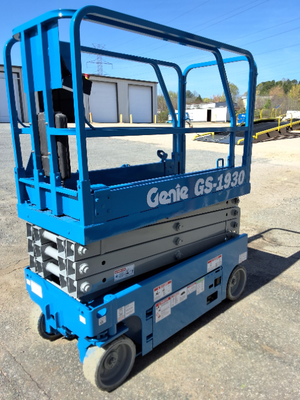 USED 2017 Genie GS-1930
