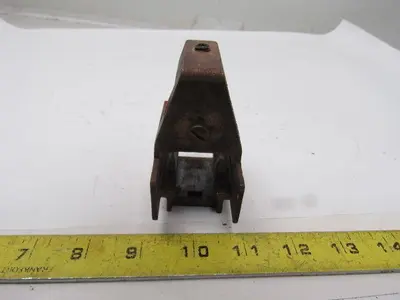 Westinghouse 4110D65H18 Brush Holer N.O.S.