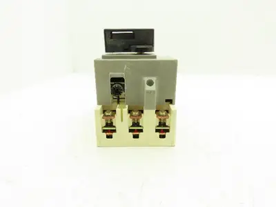 AEG MCBS103 Disconnect Switch 100AMP 3 Pole 380-660VAC W 6 Lug Connectors
