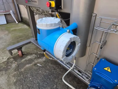 Used BAKER PERKINS MP24PH Food Extruders CZ | Perry Equipment #1307420