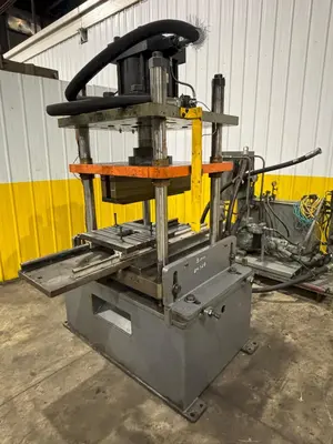 100 TON ROLLFORM INC HYDRAULIC 4 POST CUTOFF & POWER UNIT, 12" STROKE USED