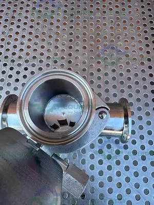 USED BS&B GR-C SAFETY HEAD 1 1/2" FITTING W/ 45 PSIG RUPTURE DISC, 1 1/2" TEE FITTING