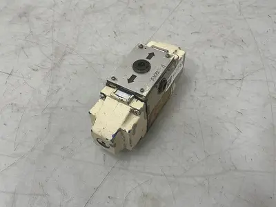 USED VICKERS DG4S-5-2C-W-T-11