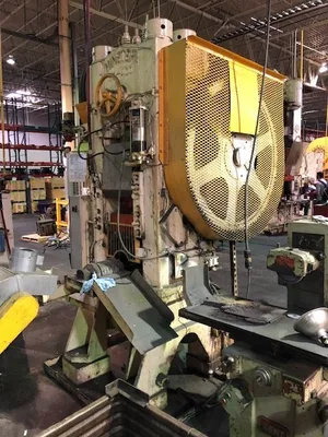 MINISTER KNUCKLE JOINT PRESS 400 Ton capacity, MODEL 90-400