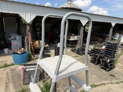 Used _UNKNOWN_ _UNKNOWN_ Ladders Michigan US | Miedema Asset Management Group #1313466