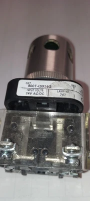 USED Allen-Bradley Allen Bradley 800T-QB24G Push Button Green