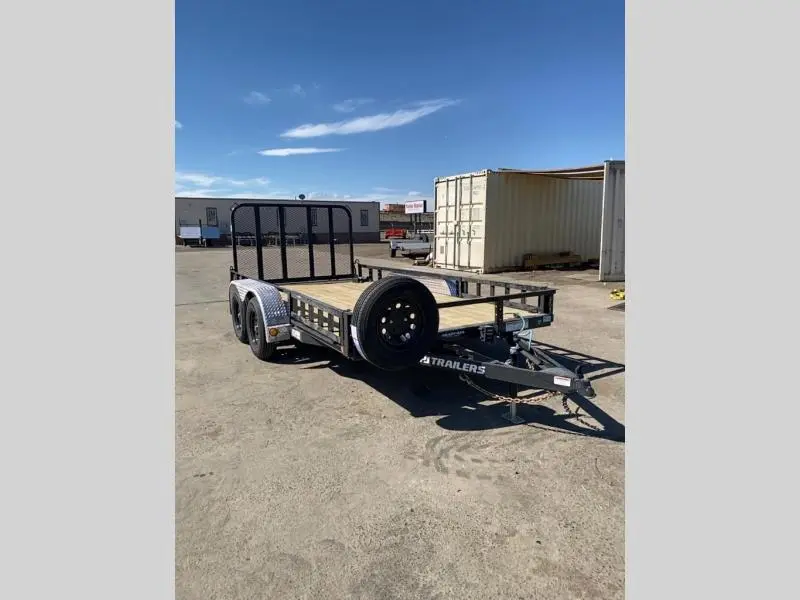 USED 2018 PJ Trailers UL142
